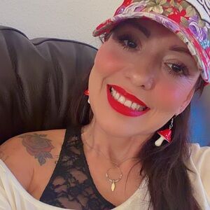 Meet your Posher, Adriana